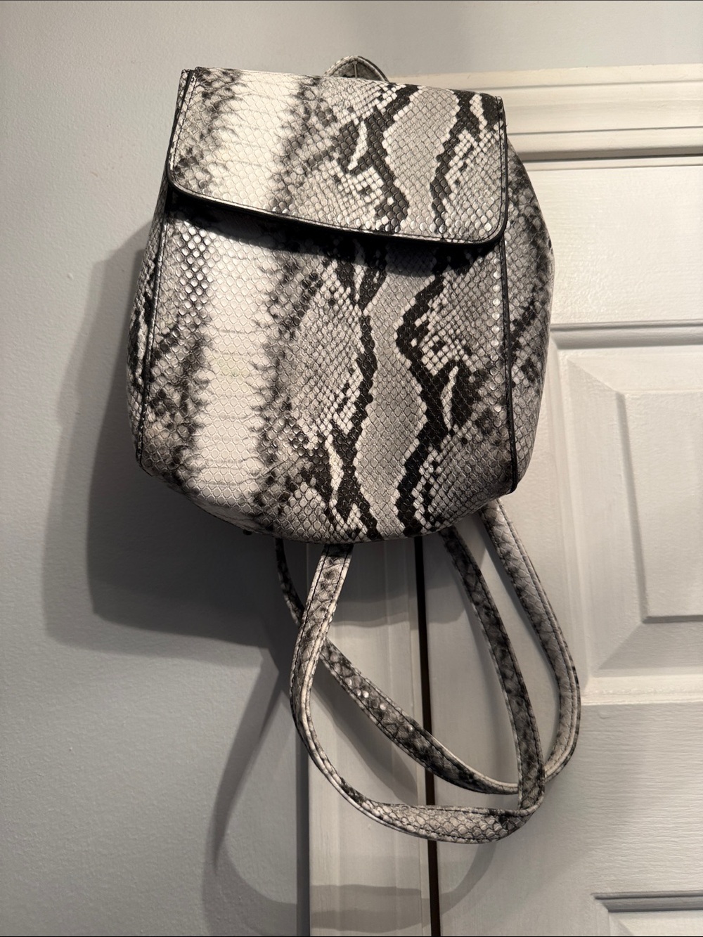 Snake-Print Mini Backpack - White/Black